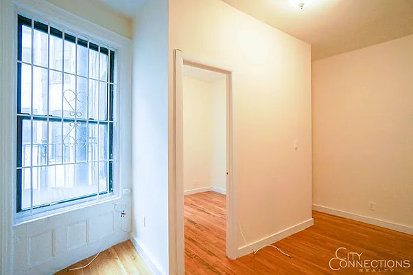 Rented by City Connections Realty | media 14