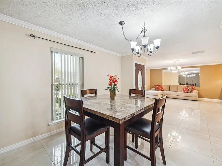 21423 Park Valley Dr — Photo 11