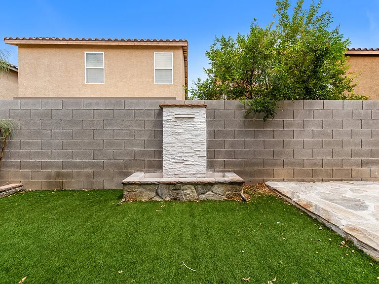9436 Plover Falls Ave — Photo 17