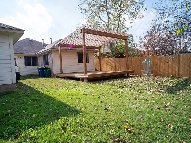 6600 Bay City Bnd — Photo 30