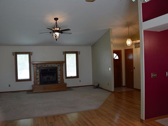 4th image of 1710 Andover Dr