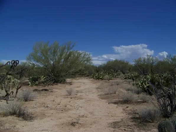 10910 S Cherokee Ln, Tucson, AZ 85736