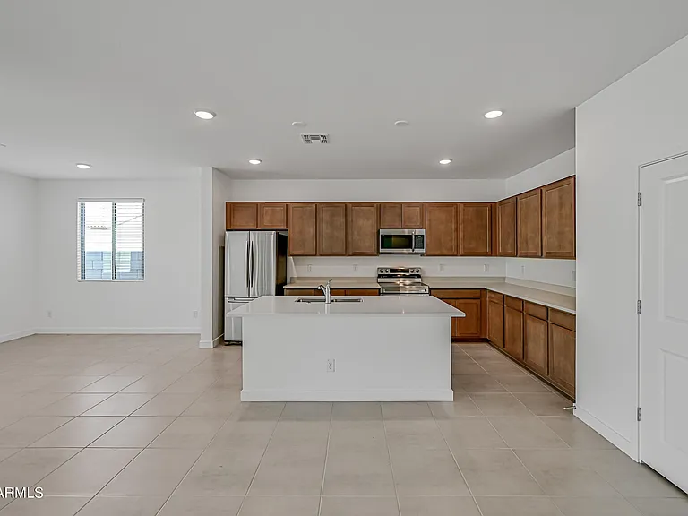 23410 W Florence Ave — Photo 7