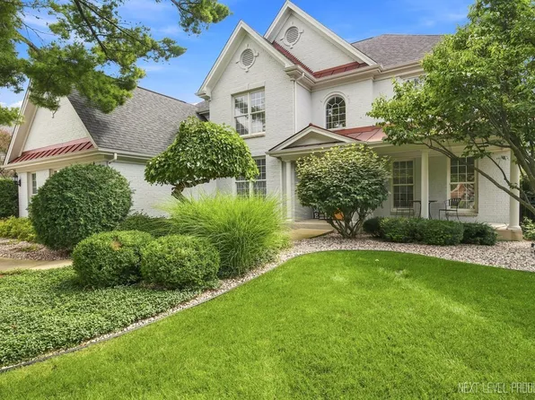 339 Vonder Ln, Geneva, IL 60134