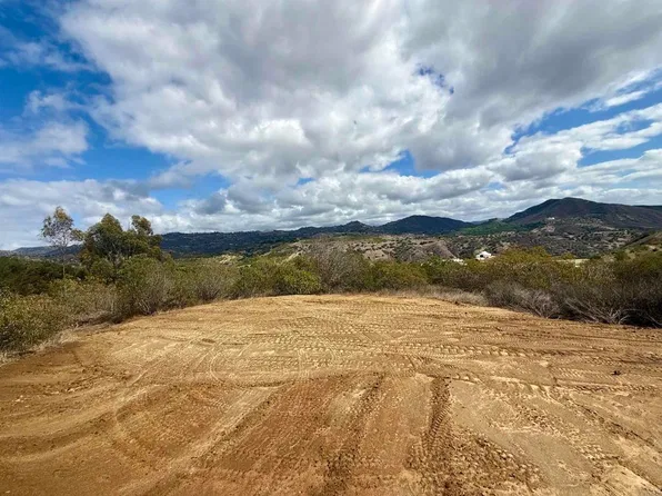 Mission Ridge Ln #19, Fallbrook, CA 92028