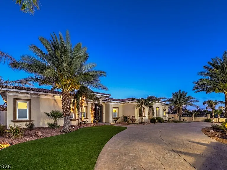 2780 El Camino Rd — Photo 5