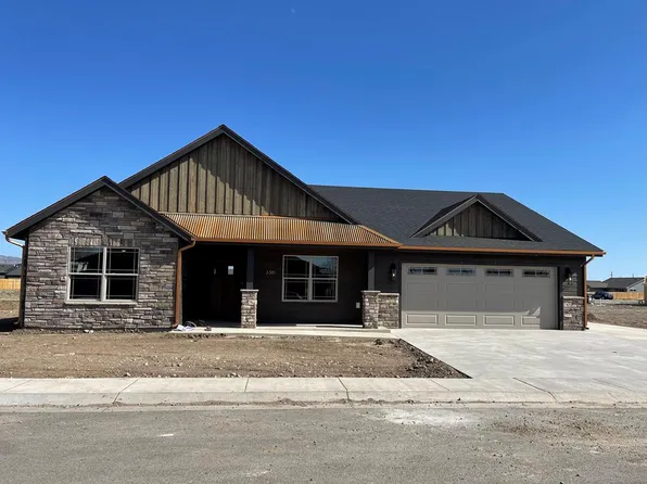 3301 Hardpan Ave, Cody, WY 82414