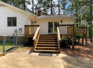 141 Overlook Dr, West End, NC 27376