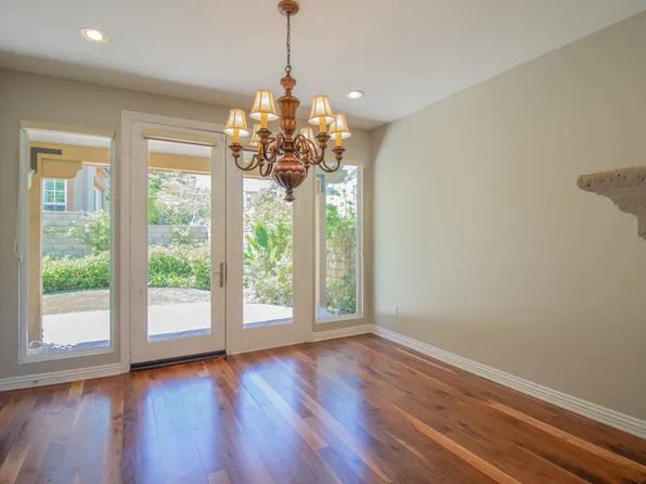 4684 Luna Ct, Calabasas, CA 91302