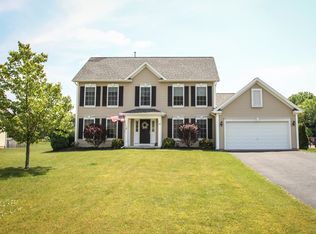 14 Alderbrook Trl, Rochester, NY 14624