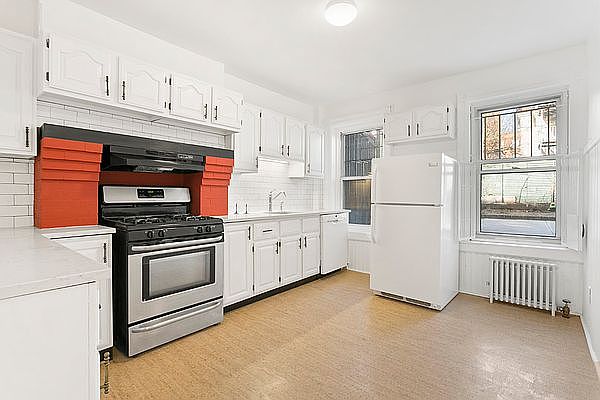 1st image of 345 Gates Ave #1