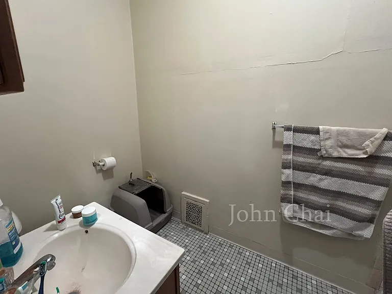 73 S Huntington Ave #1 — Photo 30