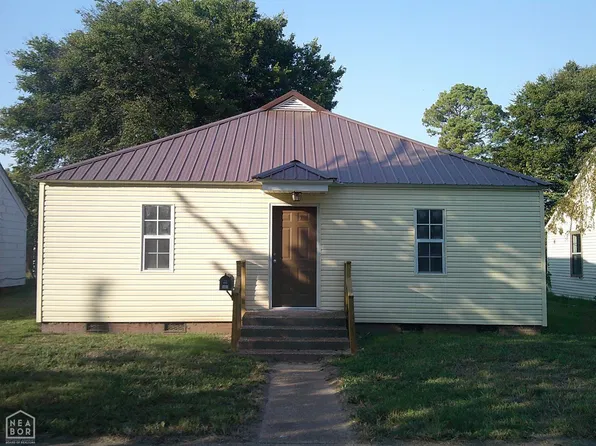 1403 Dill St, Newport, AR 72112
