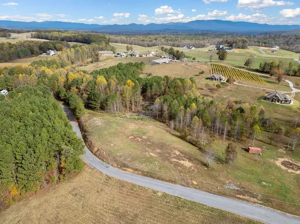 2027 Pleasant Valley Rd, Talking Rock, GA 30175