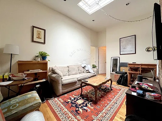 Rented by Red Sparrow Realty Group | media 2