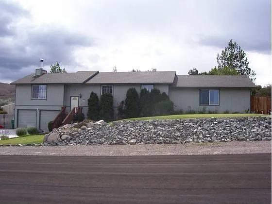 11005 Bighorn Dr photo 1