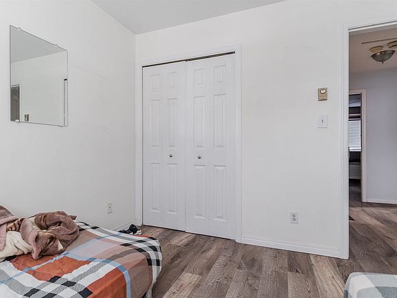 3rd image of 2907 Crossley Dr