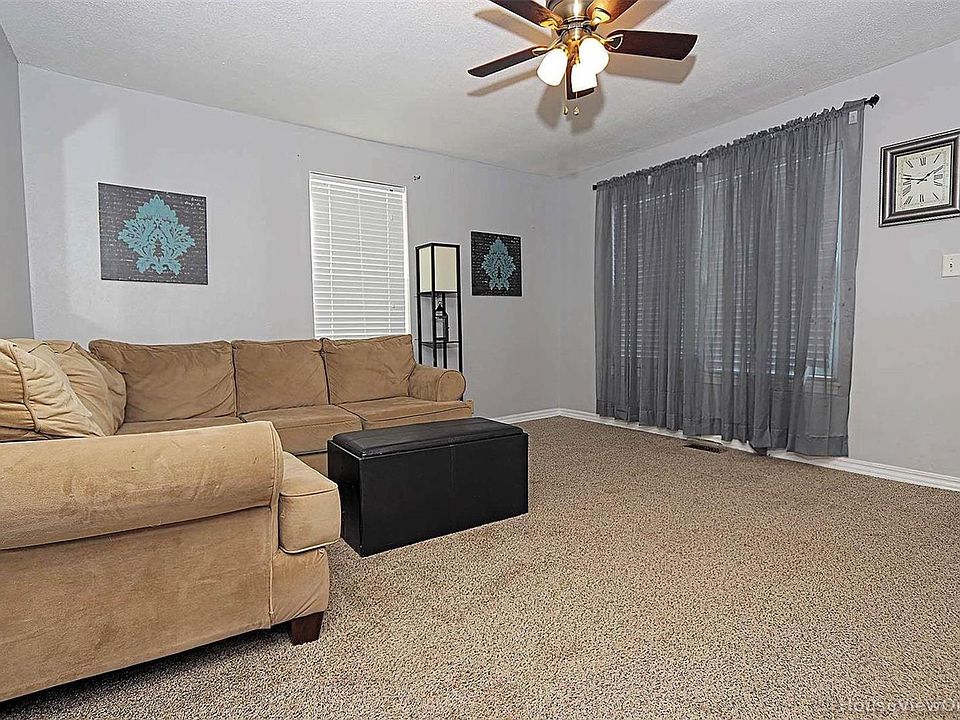 830 Vine St, Festus, MO 63028 Zillow