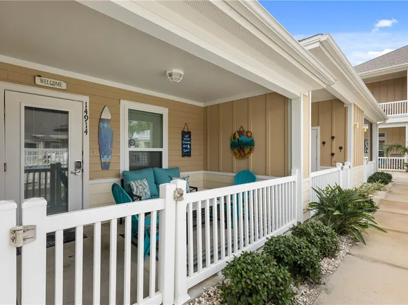14914 Island Village Dr, Corpus Christi, TX 78418