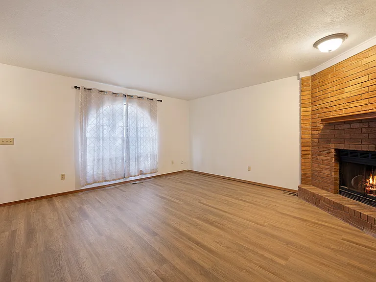 10504 White Oak Canyon Rd — Photo 2