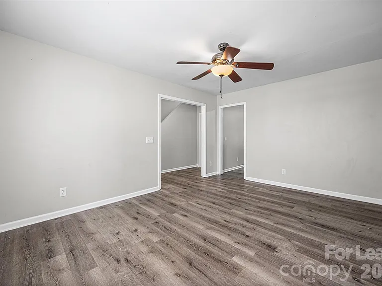 5194 Brooktree Dr — Photo 5