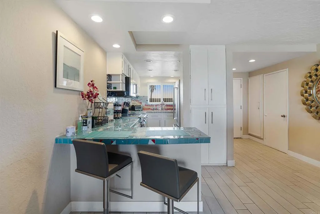 2 bed, 1222 sqft, $4,999 — Photo 4