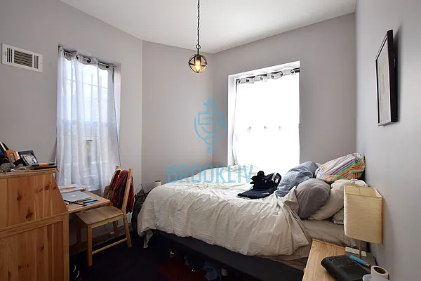 Rented by null | media 6