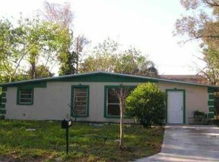 653 5th Pl SW, Vero Beach, FL 32962
