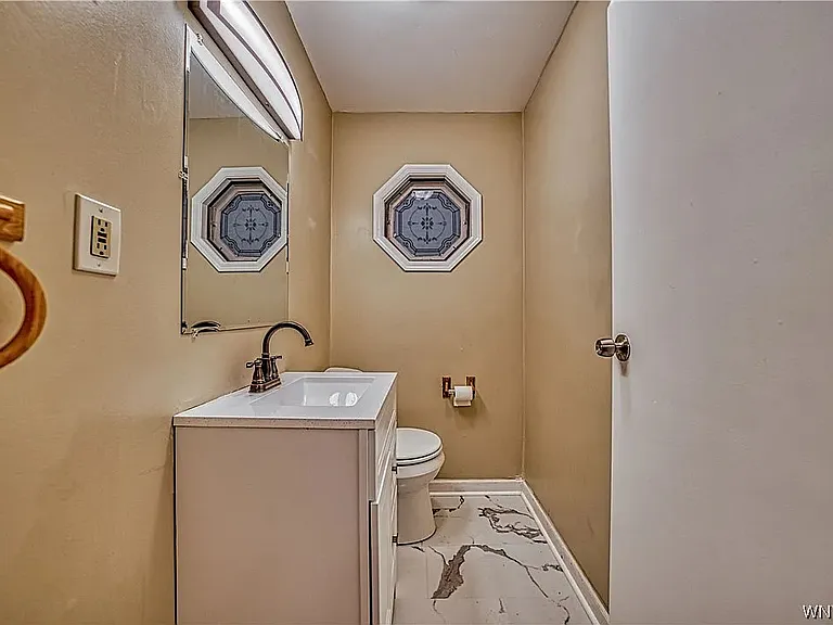 60 Velore Ave — Photo 25