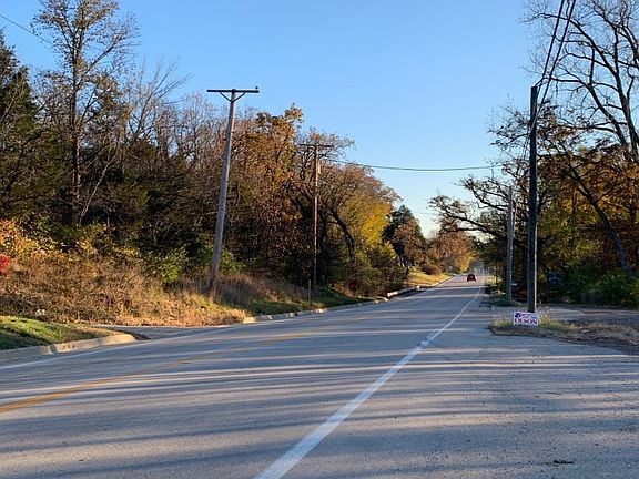 5th image of 2676 E Us Highway 6