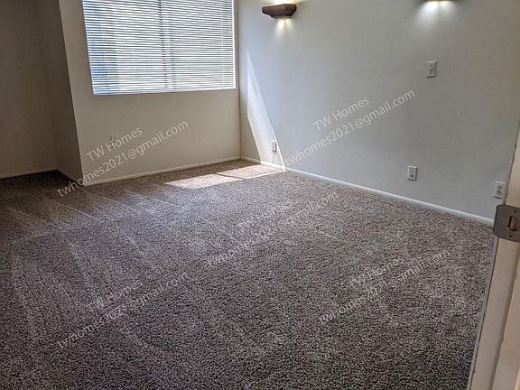 3rd image of 1111 E University Dr Unit 132