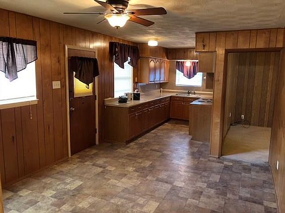 5th image of 122 Marigold Dr
