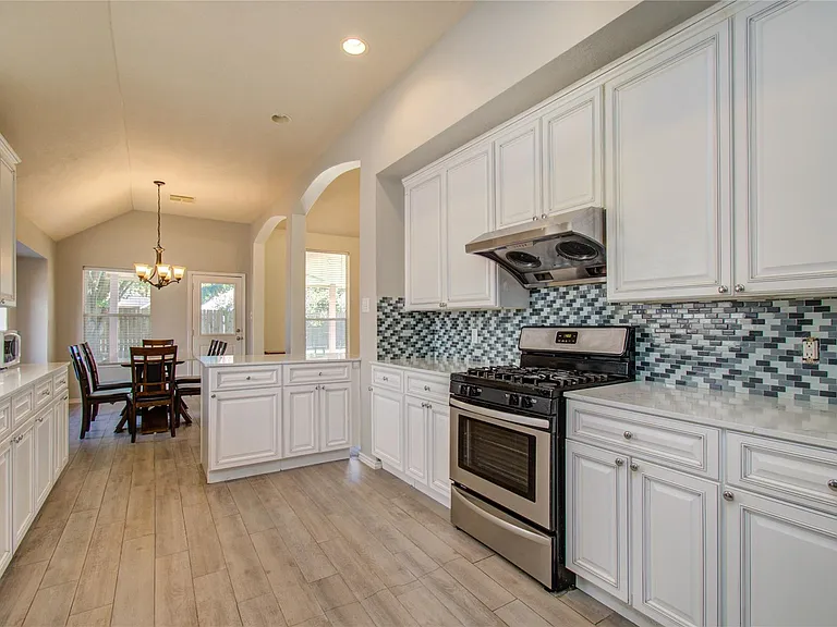 20211 Black Canyon Dr — Photo 13