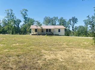 43 Cardinal Hollow Rd, Linden, TN 37096