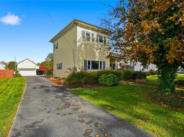 465 Eastwood St, Geneva, OH 44041