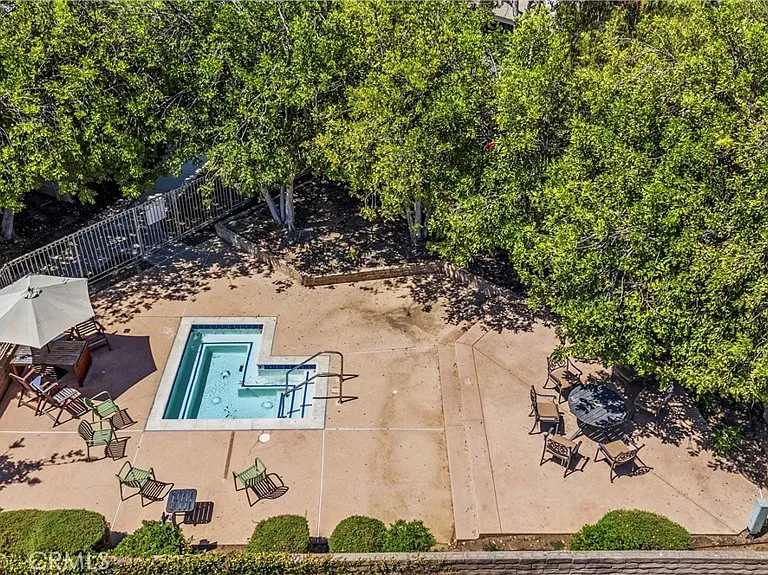 1631 Charterwood Ct — Photo 31