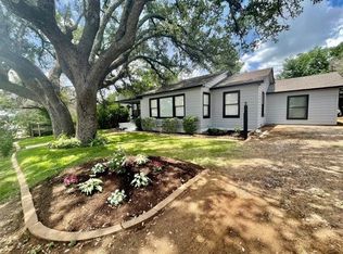 1909 S Ford St, Llano, TX 78643