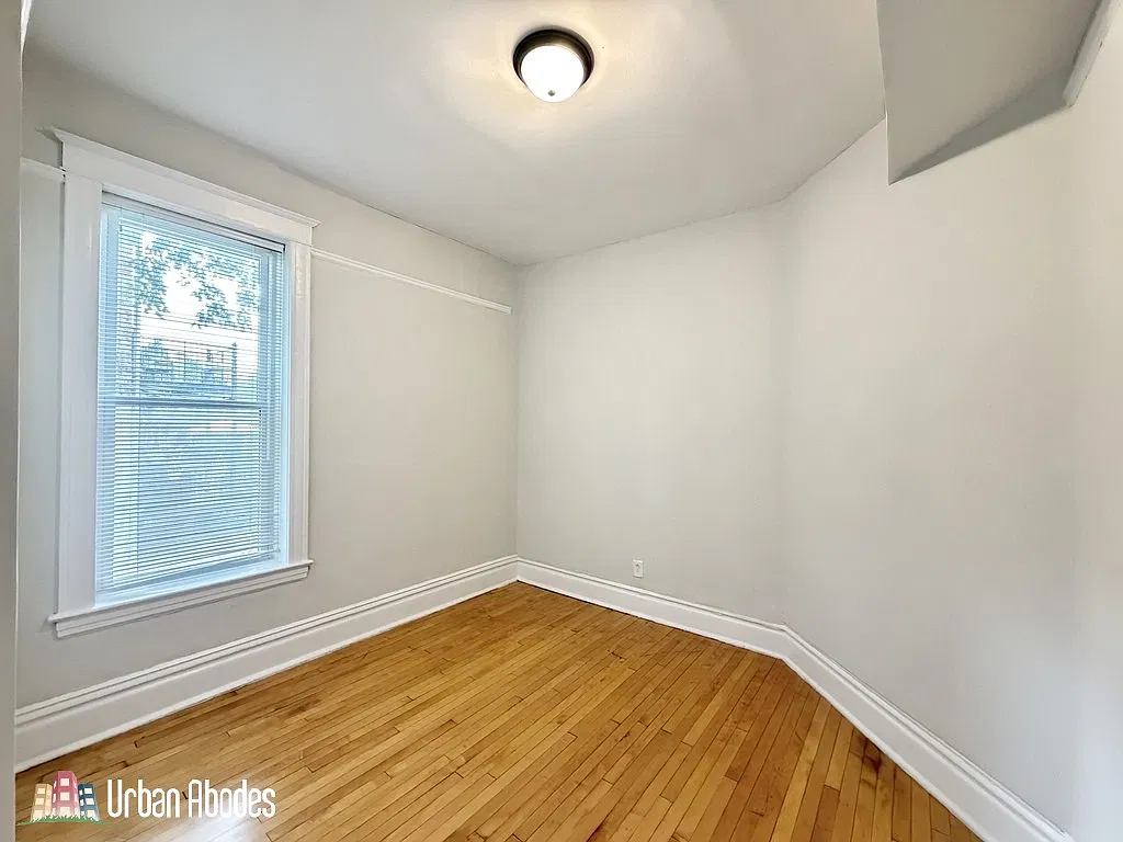 1 bed, 850 sqft, $1,875 — Photo 3