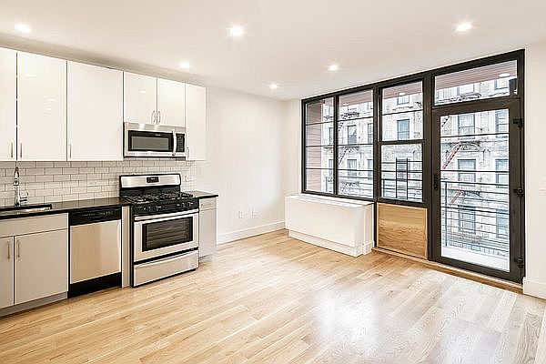 1st image of 15 W 119th St #4A