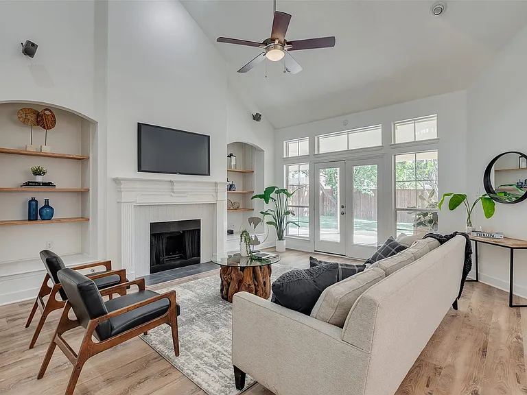 4411 Voyager Dr — Photo 6
