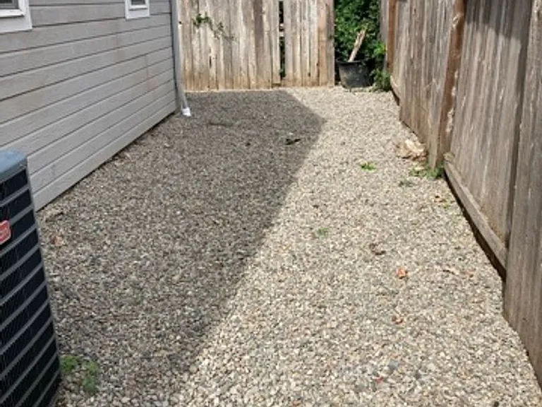 2 Bedroom 2 Bathroom Home — Photo 14