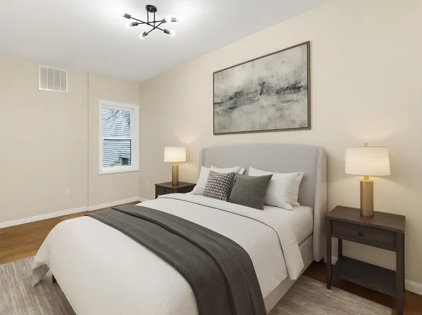 628 Bramhall Avenue image 7 of 39