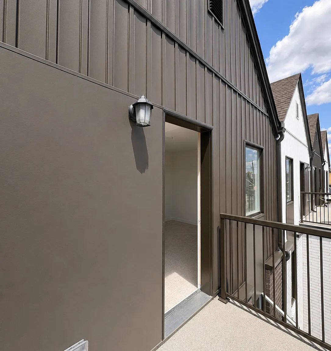 3 bed, $2,400 — Photo 4