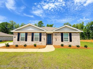 94 Kings Crossing Dr, Lucedale, MS 39452