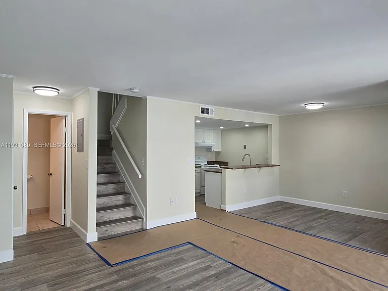 6825 SW 45th Ln #12 — Photo 3