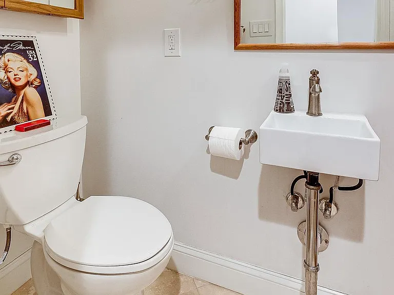 2775 Sikes Ct — Photo 28