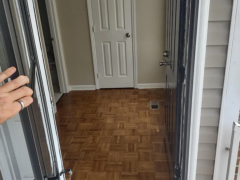 652 Connors Cv — Photo 3