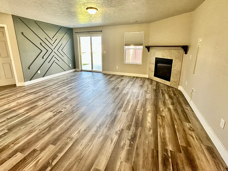 16928 Loggia Ave — Photo 3