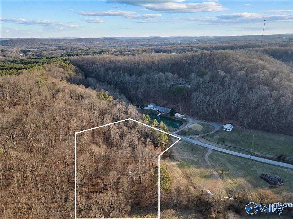 2nd image of 10 Rocky Hollow Rd #3