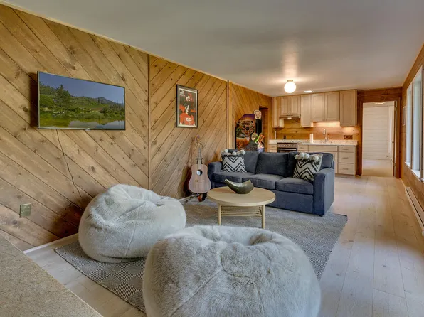 126 Tiger Tail Rd, Olympic Valley, CA 96146